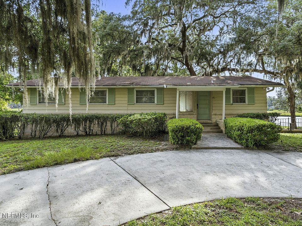 1st image of 970 GLYNLEA Road