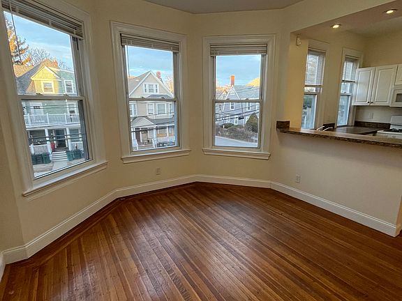 5th image of 51 Ashford St #3