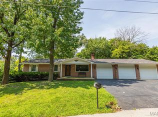 2035 Valmont Dr, Arnold, MO 63010