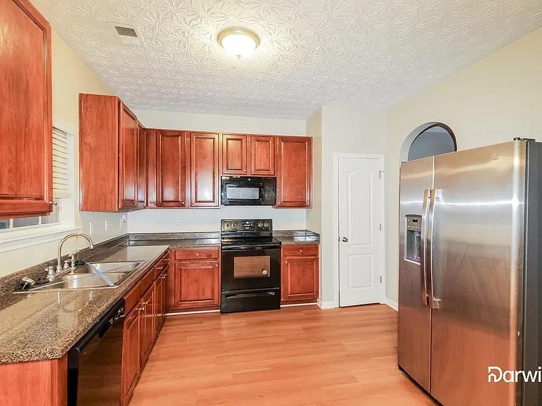 9165 Saunders Dr SW — Photo 2