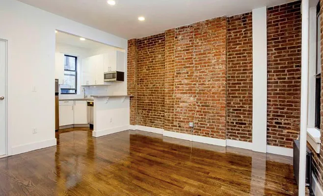 Rented by Compass | media 7