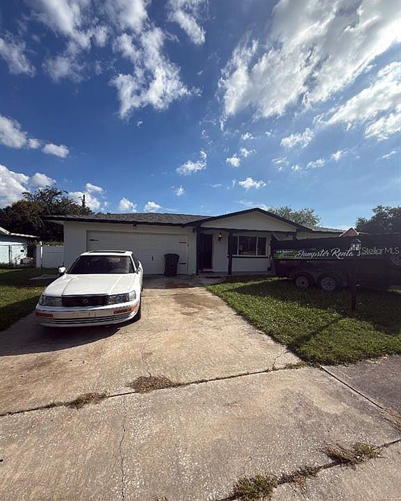 1st image of 869 6TH AVENUE NE