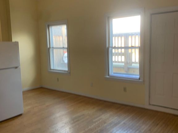 4th image of 1304 Floyd Ave APT 3