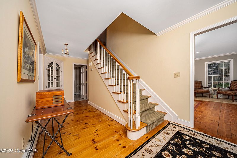 4th image of 16 Glenwood Terrace
