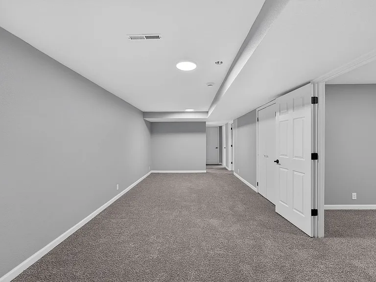 2111 Timber Creek Dr — Photo 26