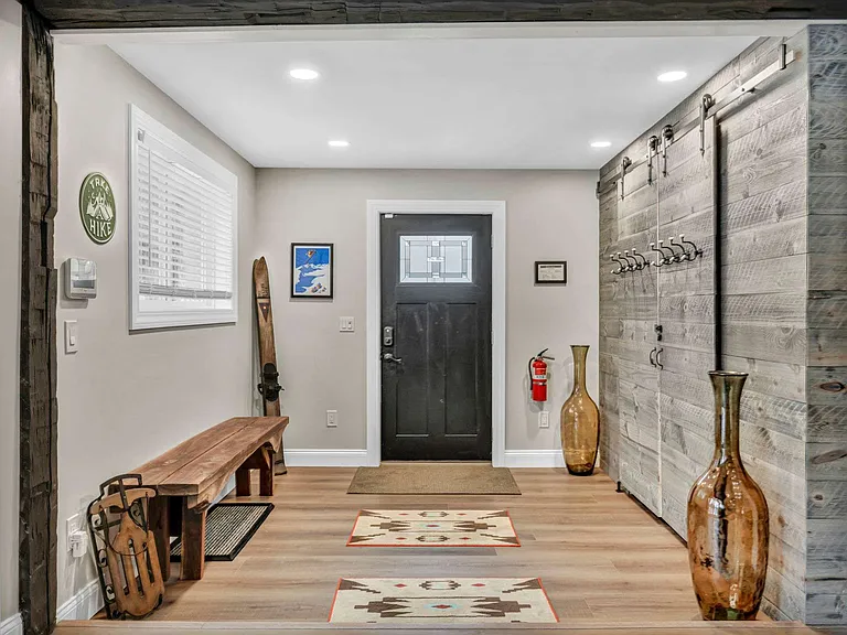 6924 Fish Hill Rd — Photo 49