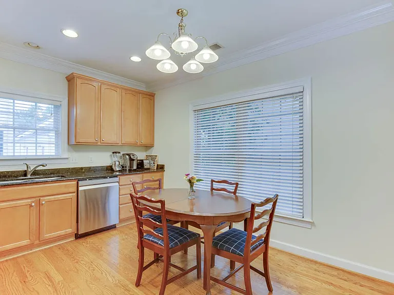 4609 Town Creek Dr — Photo 12
