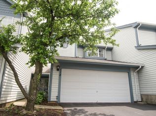 118 Sarahs Grove Ln, Schaumburg, IL 60193