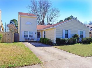 1131 Eaglewood Dr, Virginia Beach, VA 23454
