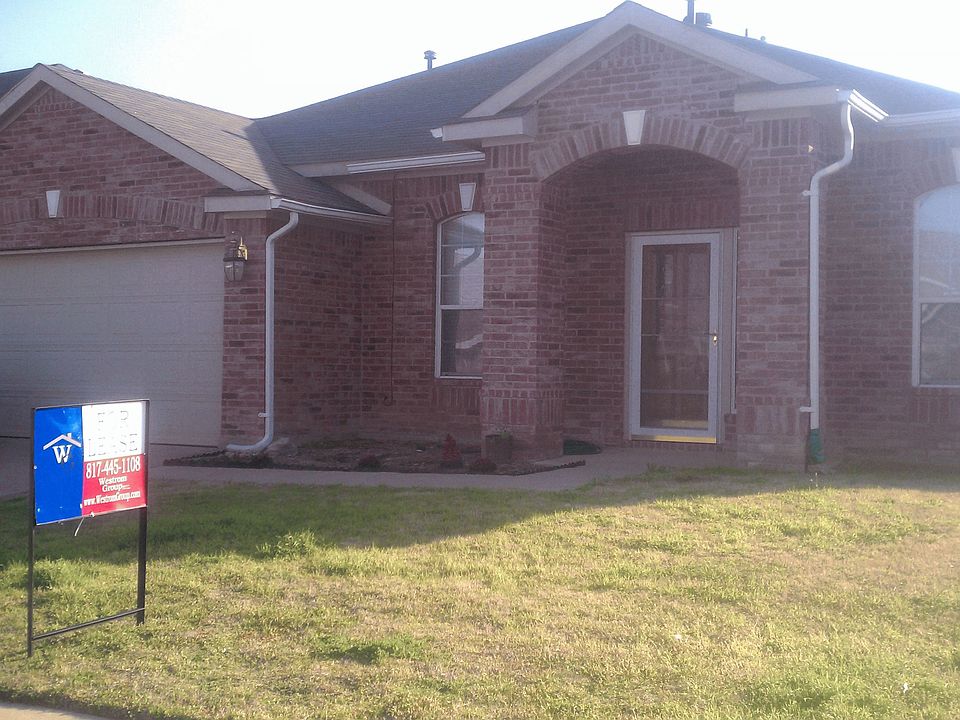 1st image of 7110 Lake Hawkins Dr