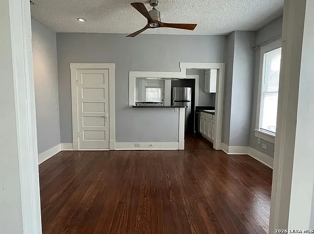 143 E Woodlawn Ave #W — Photo 14