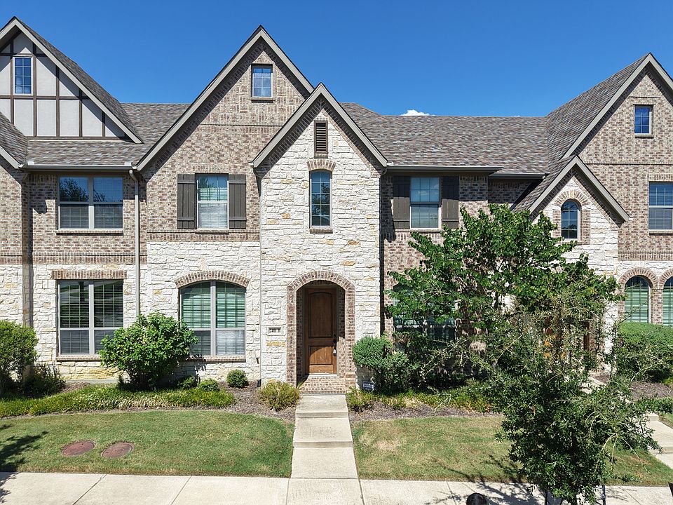 1st image of 2401B Cort Dr