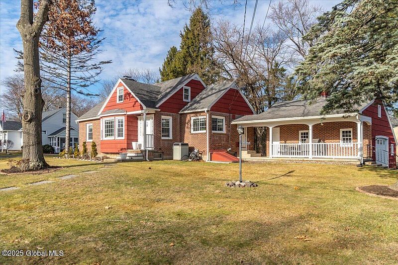 2nd image of 24 Gould Drive