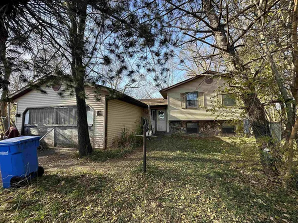 1867 Spring Road, Stoughton, WI 53589