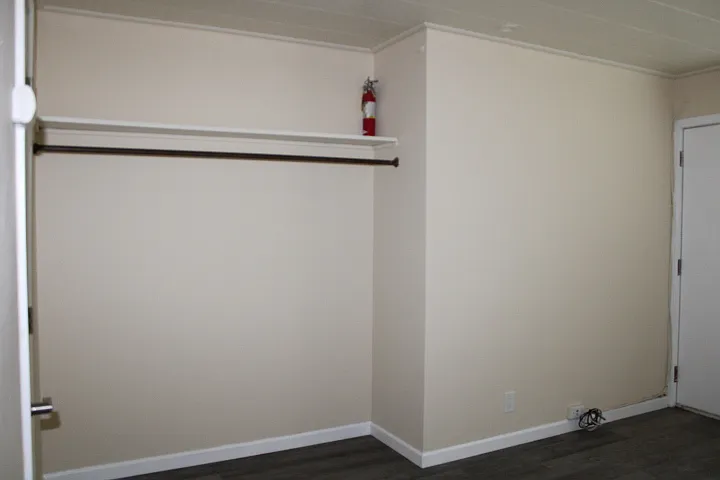 2029 Nevin Ave — Photo 2