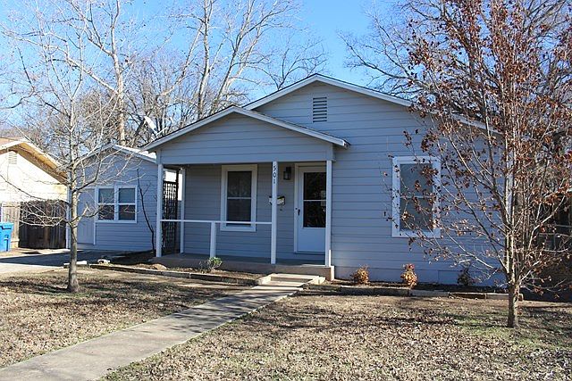 1st image of 501 S Lewis Ave