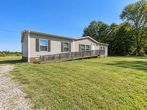 135 Charlie Lewis Rd, Trenton, TN 38382