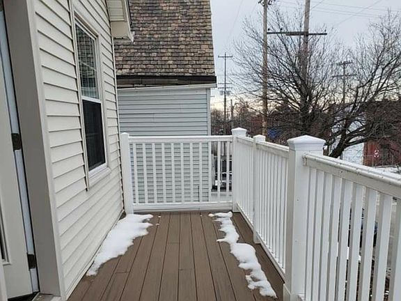 5th image of 1340 W 58th St