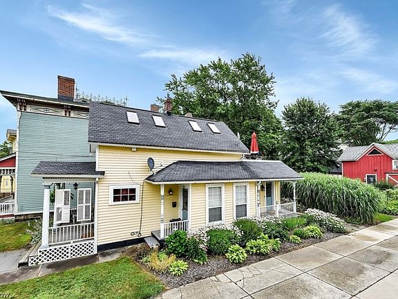 2nd image of 5013 Franklin Blvd #1