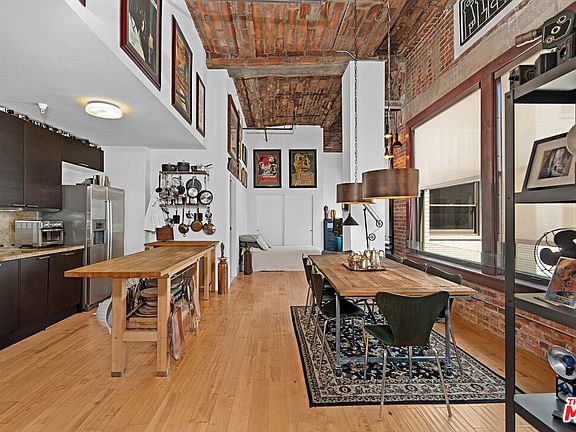 2nd image of 460 S Spring St APT 1217