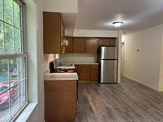 86 Maple St — Photo 5