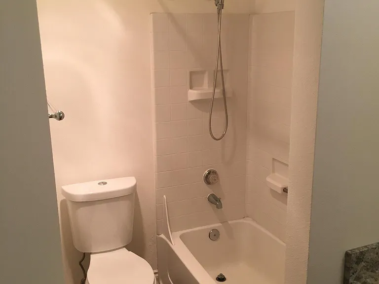 7161 SW Sagert St #104 — Photo 8
