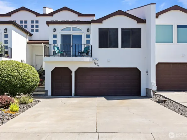1934 Fairway Drive, Richland, WA 99352