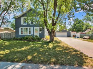 809 Frontenac Ave, Stevens Point, WI 54481