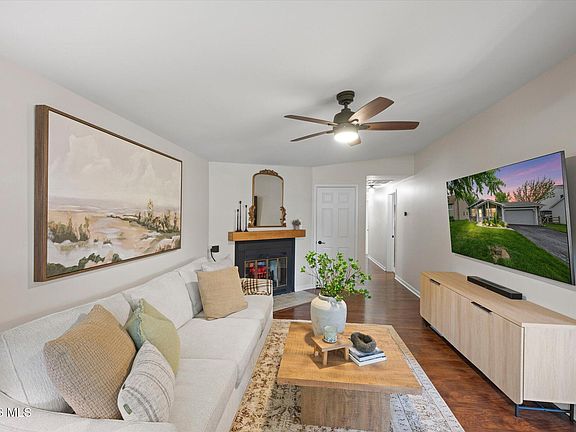 5th image of 7256 Winding Brook Rd