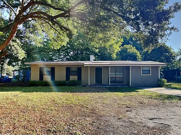 237 Blairmore Blvd W, Orange Park, FL 32073