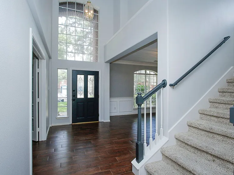 10314 Cliff Haven Ct — Photo 5