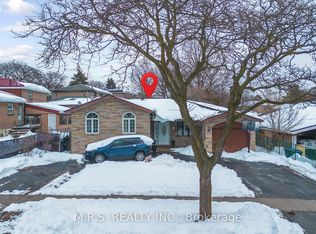 61 Bloomington Cres, Toronto, ON M3N 1R2