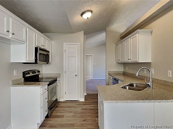 4th image of 5214 Woodpecker Dr