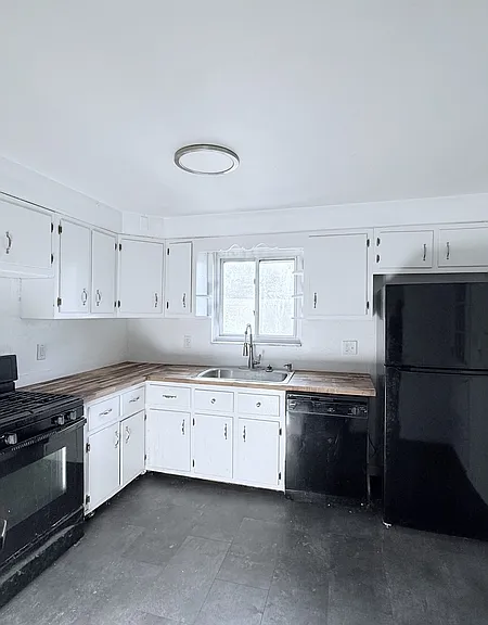 517 Foltz Dr — Photo 5