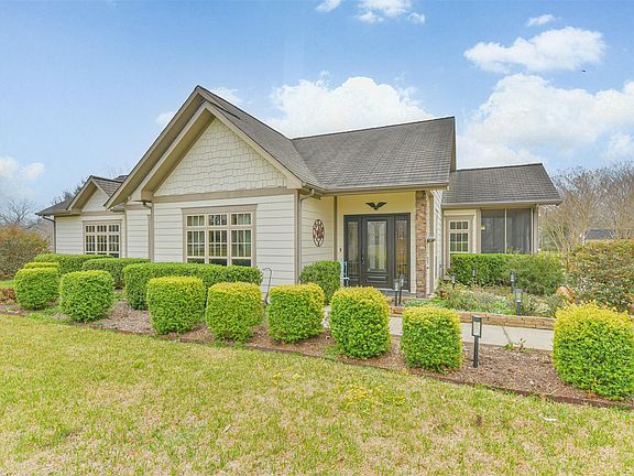 2nd image of 4415 Brandt Rd