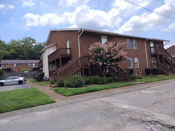 2nd image of 203 Brooke Castle Dr