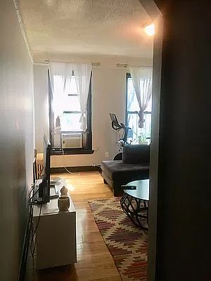 5th image of 2270 2nd Ave #1