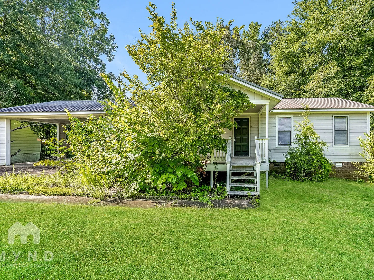 3 bed, 2.0 bath, 1352 sqft, $1,425 — Photo 1