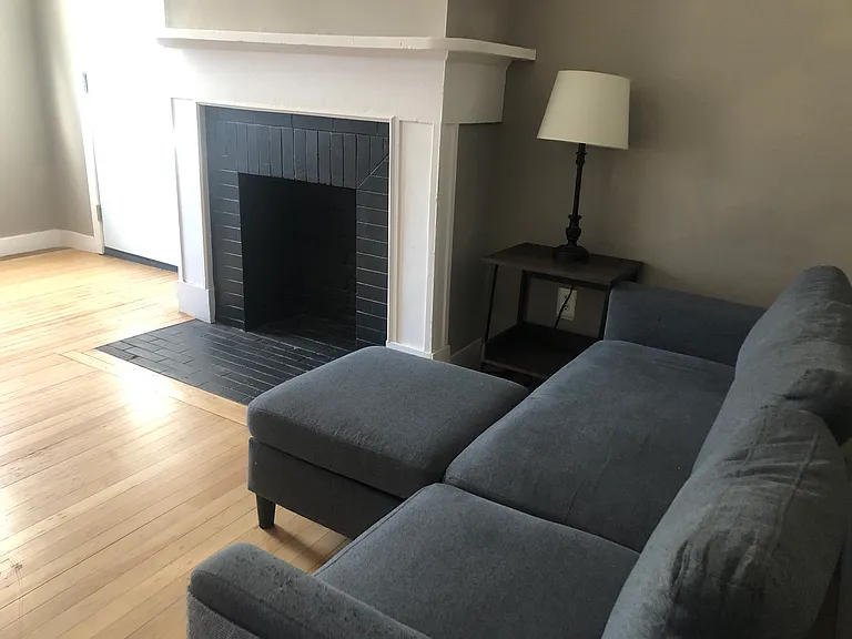 572 Main St #G — Photo 4