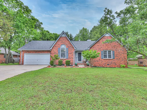 2422 Windemere Dr, Murfreesboro, TN 37128