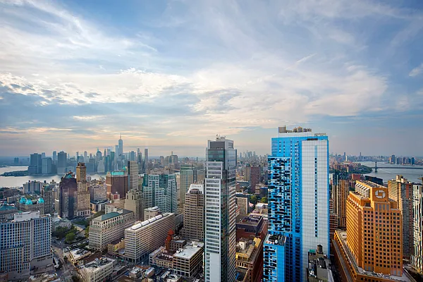 Rented by Sotheby's International Realty | media 29