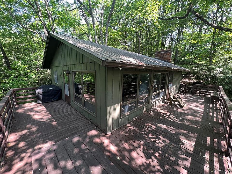 1st image of 488 Panorama Dr