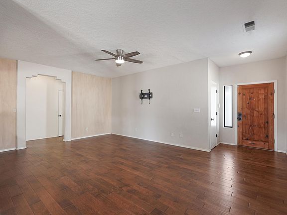 5th image of 7701 Calle Meseta NE