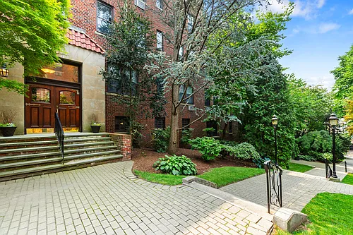 315 Tappan St #1 Photo 1 315 Tappan St #1 Photo 1