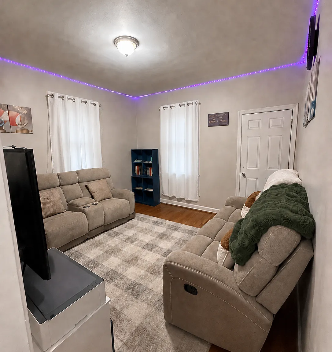 2 bed, 868 sqft, $1,450 — Photo 2
