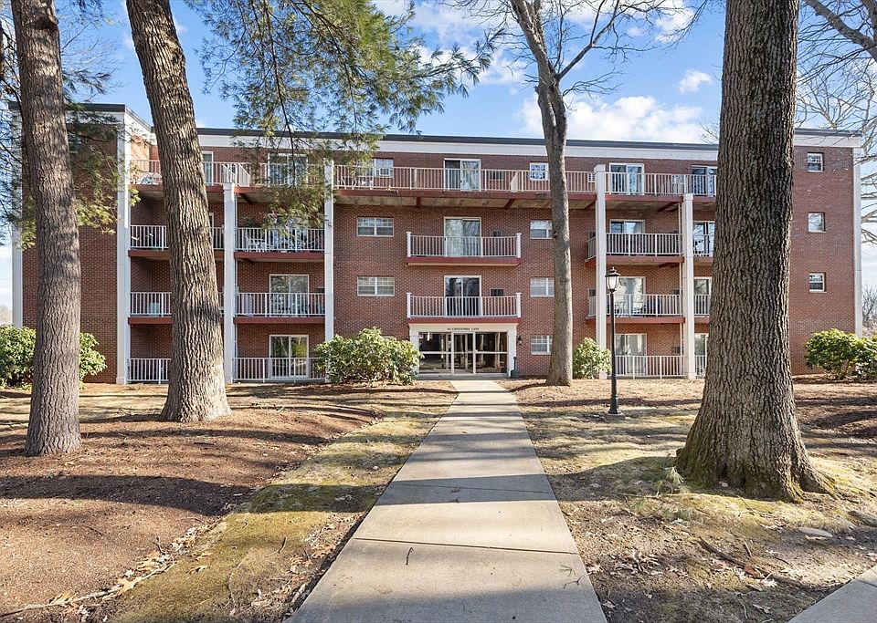 1st image of 65 Greentree Ln APT 33