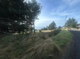 2789 Toth Rd, Whitethorn, CA 95589