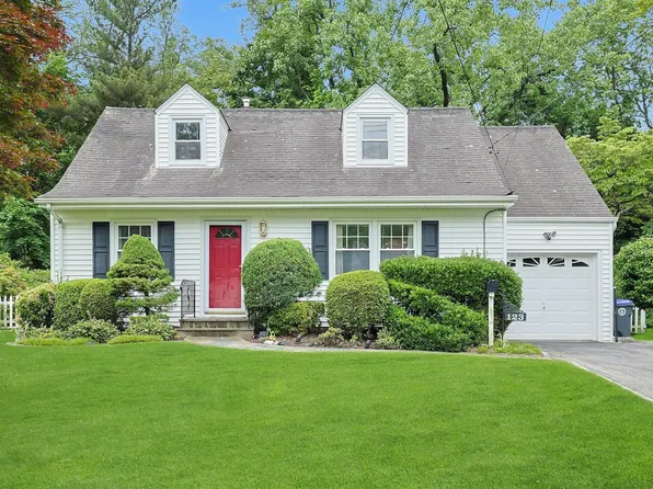 123 Randolph Road, White Plains, NY 10607