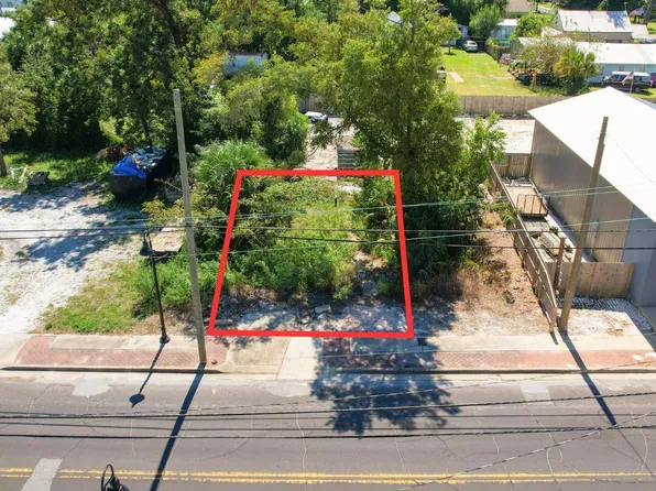 2124 E 3rd St, Panama City, FL 32401