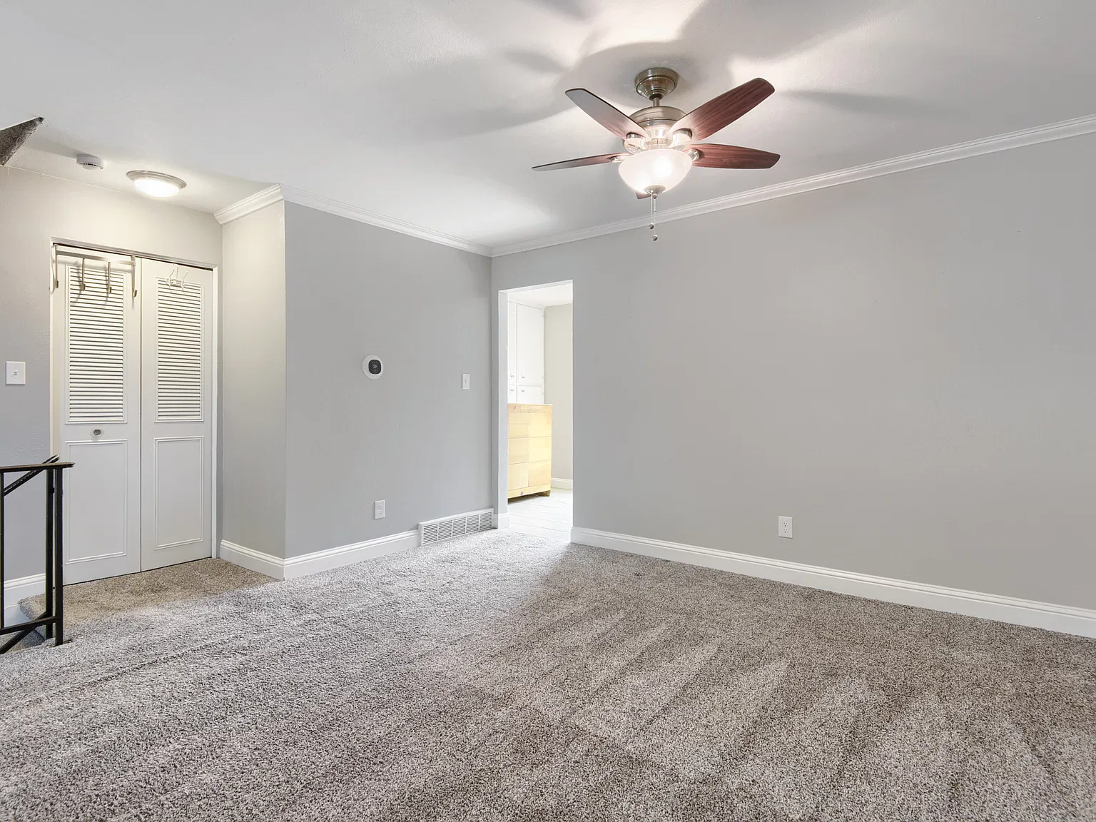 2 bed, 1.5 bath, 1450 sqft, $2,300 — Photo 4